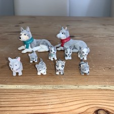 Lovely Set Of Meg Husky